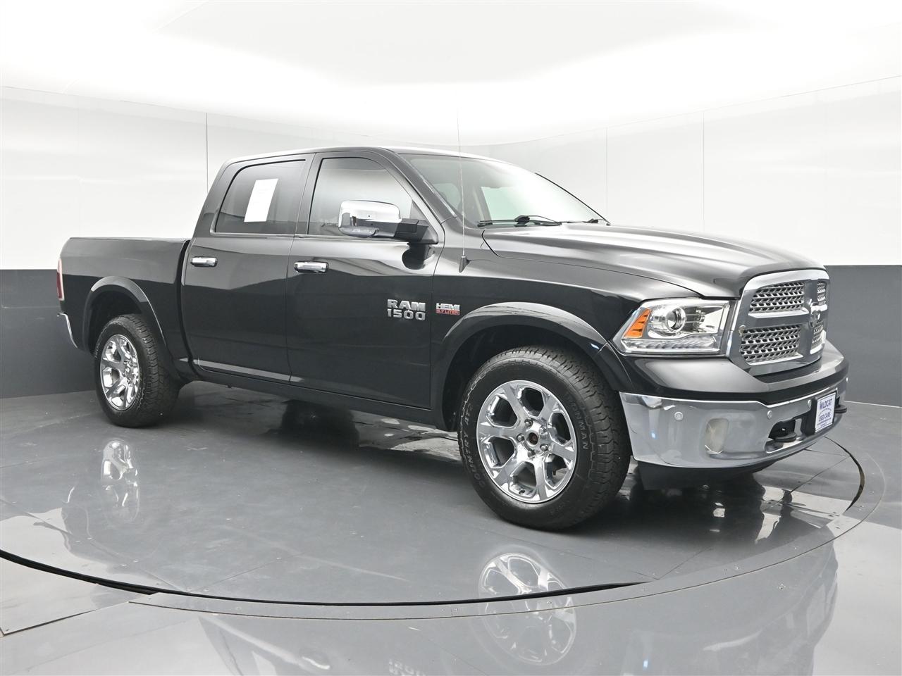 RAM 1500 Laramie Crew Cab SWB 4WD 2017