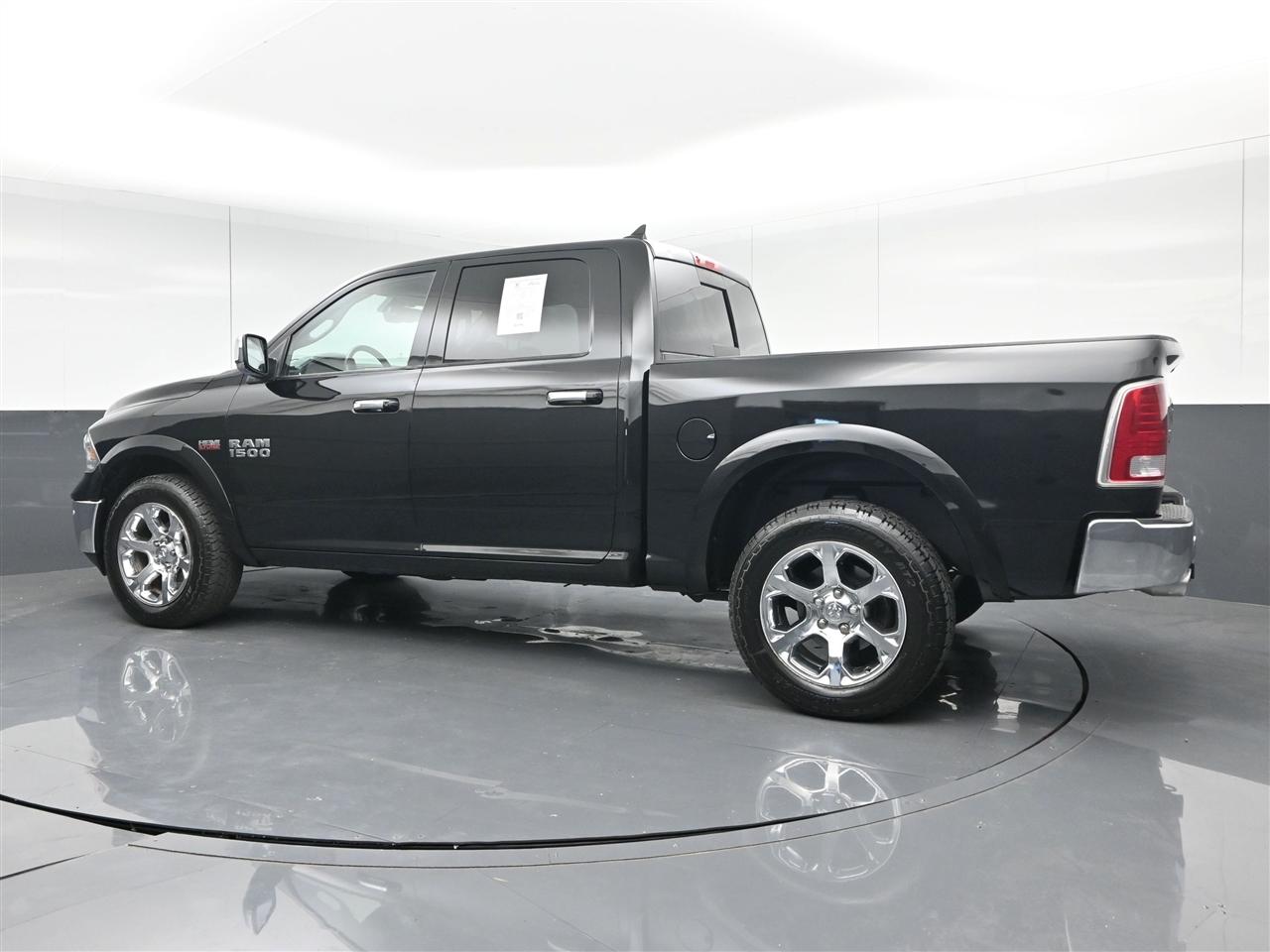 RAM 1500 Laramie Crew Cab SWB 4WD 2017