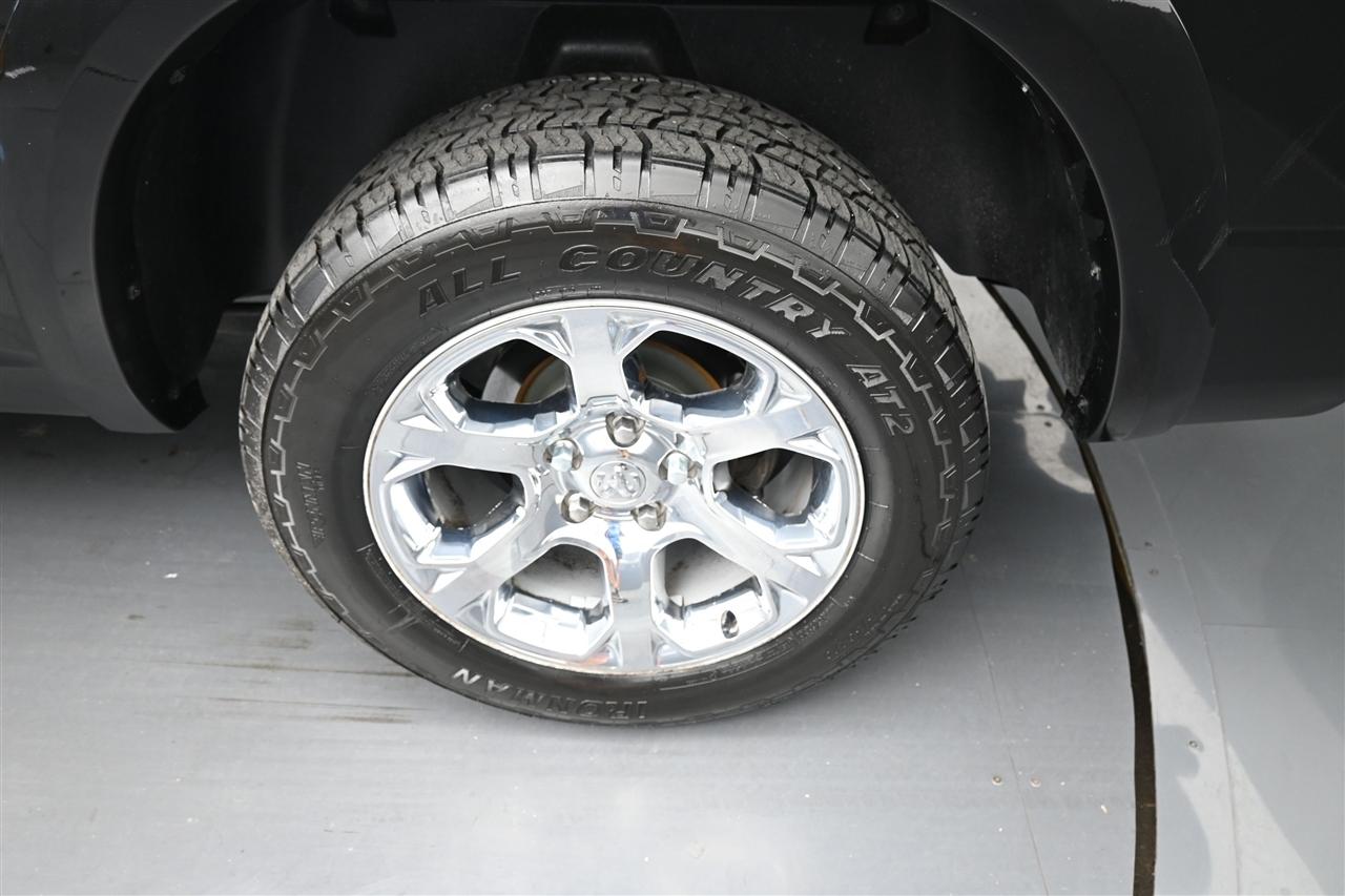 RAM 1500 Laramie Crew Cab SWB 4WD 2017