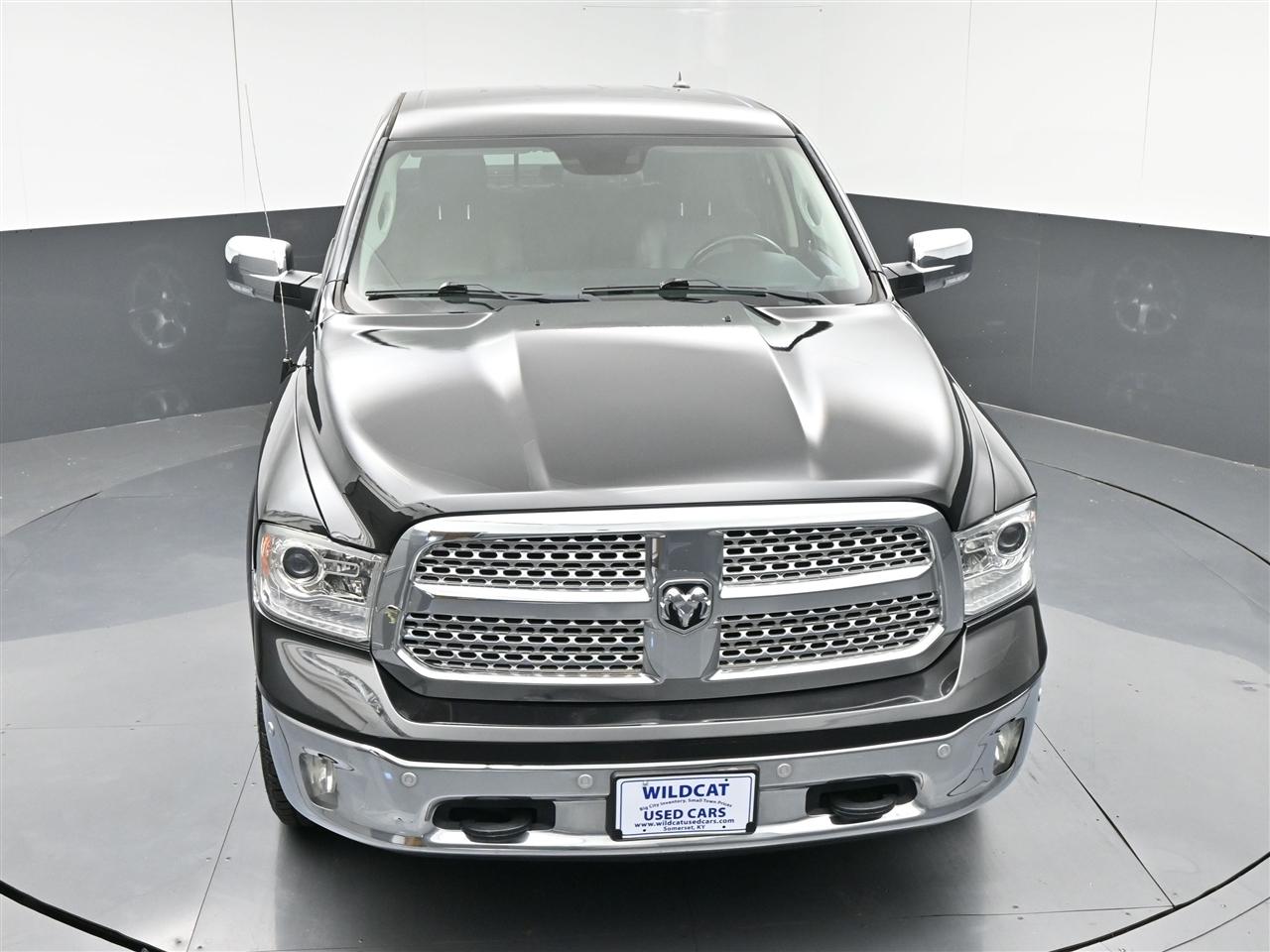 RAM 1500 Laramie Crew Cab SWB 4WD 2017