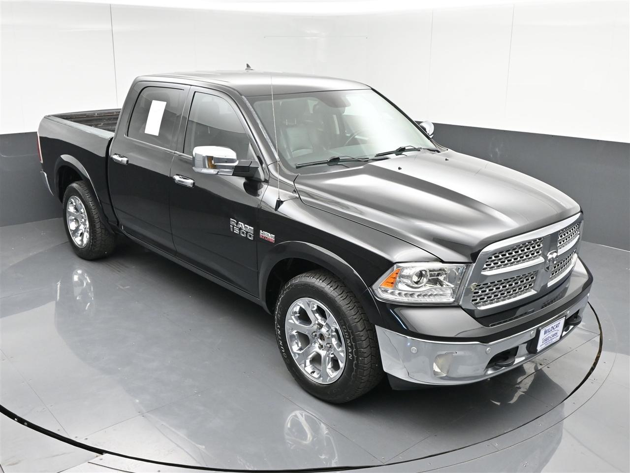 RAM 1500 Laramie Crew Cab SWB 4WD 2017