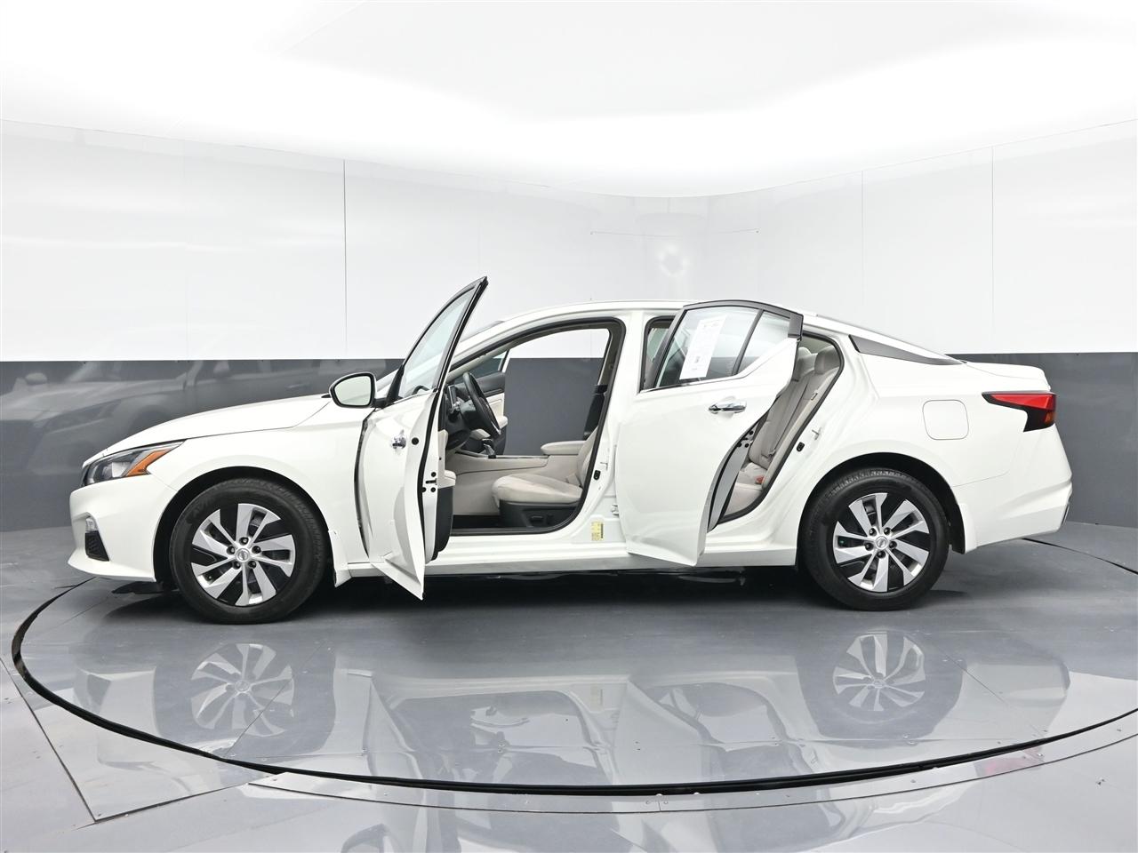 Nissan Altima 2.5 S AWD 2020