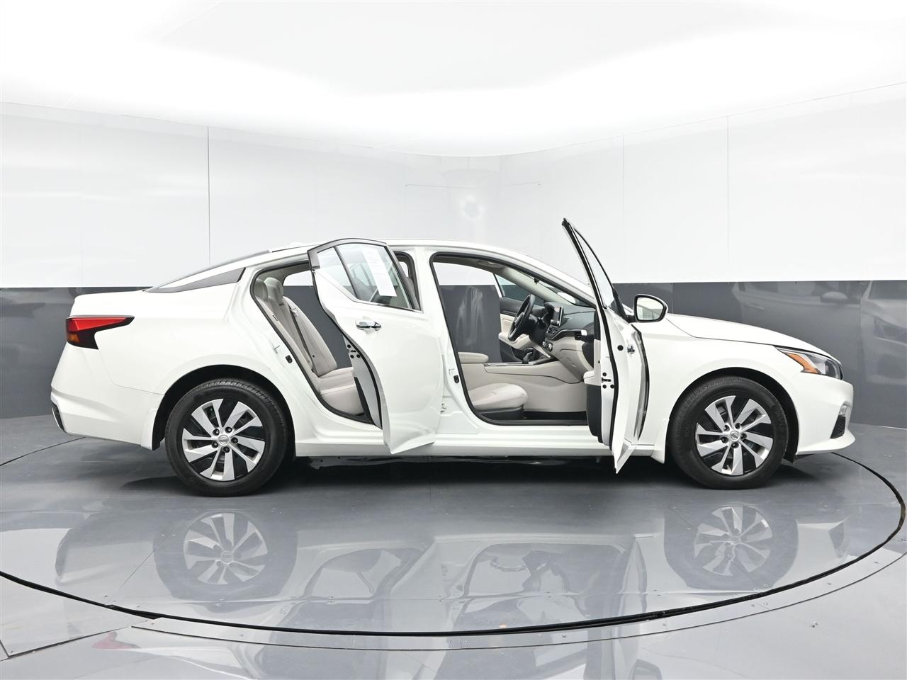 Nissan Altima 2.5 S AWD 2020