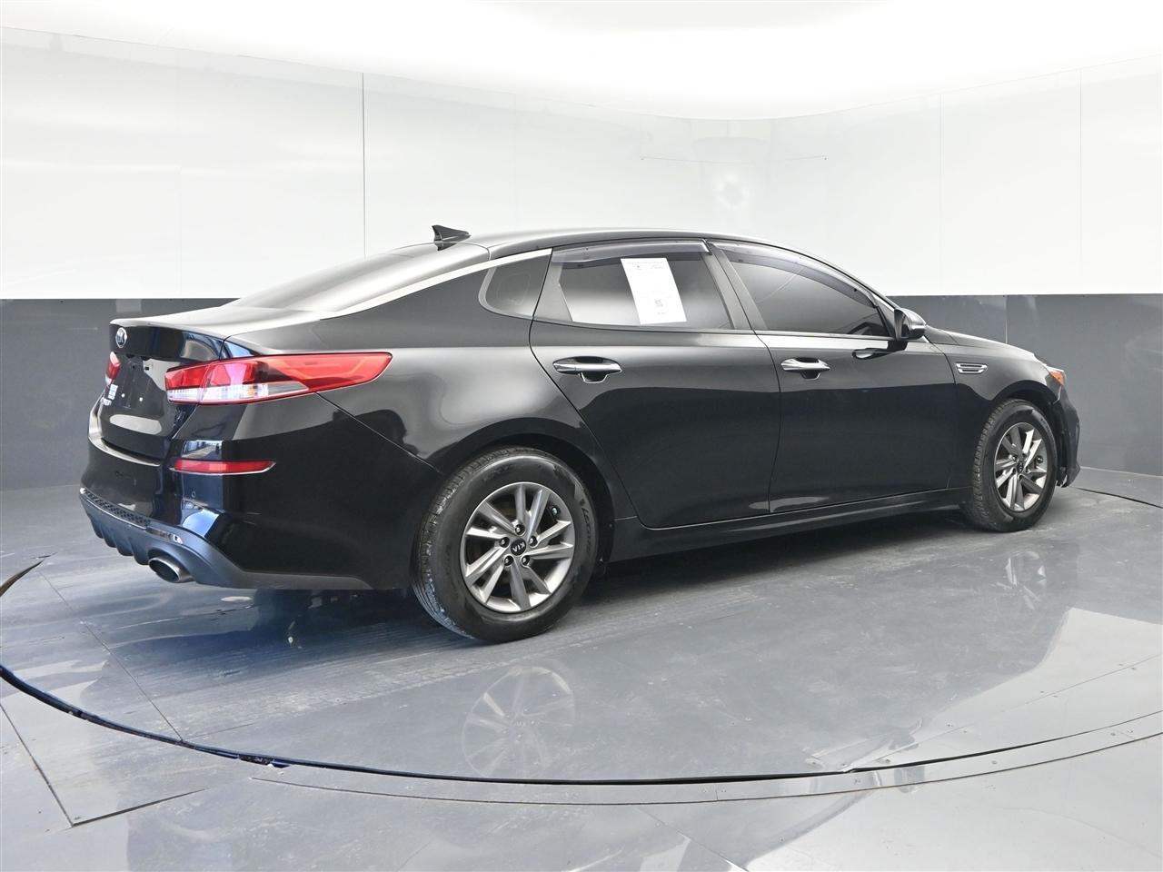 Kia Optima LX 2020