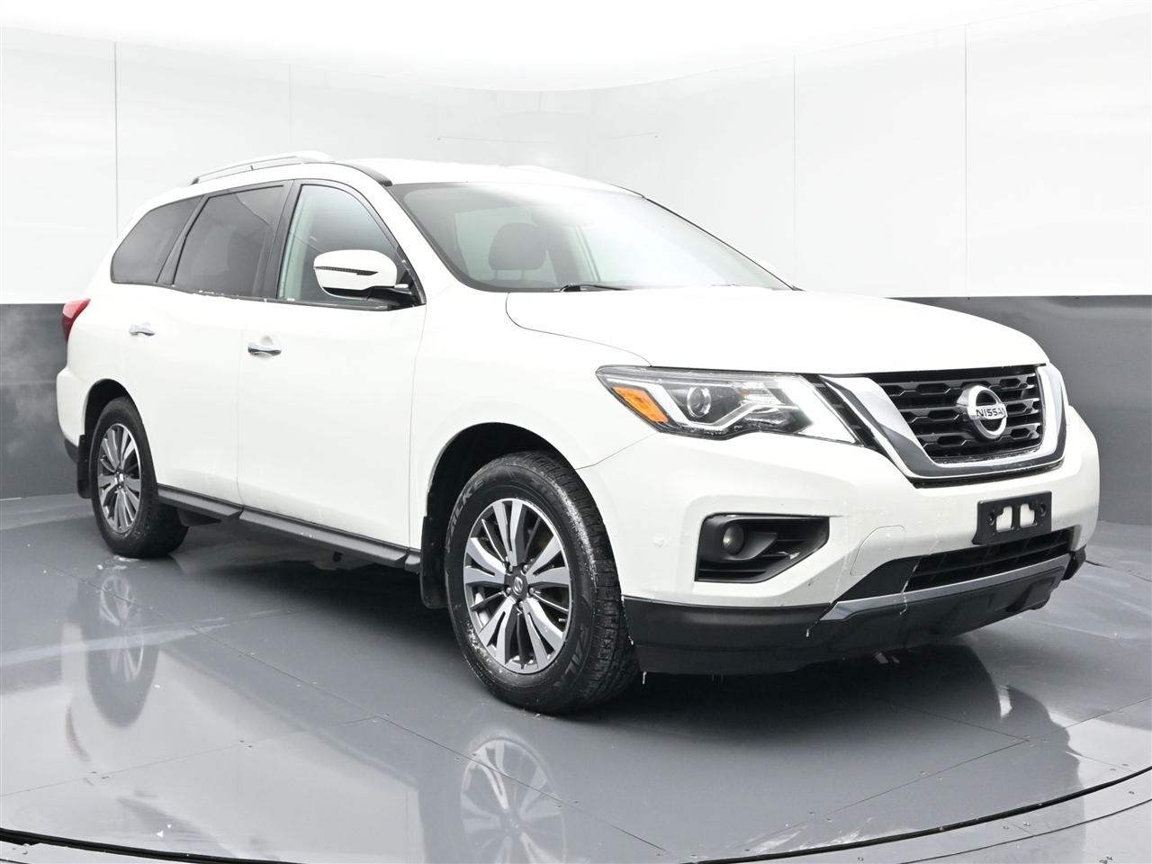 Nissan Pathfinder SV 2WD 2017