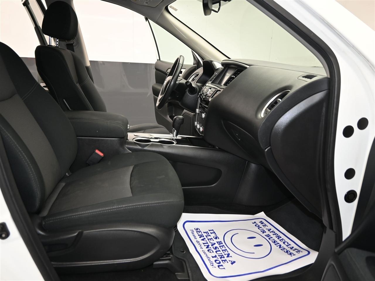 Nissan Pathfinder SV 2WD 2017