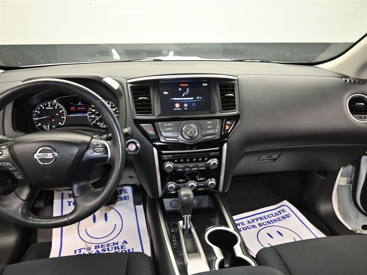 Nissan Pathfinder SV 2WD 2017