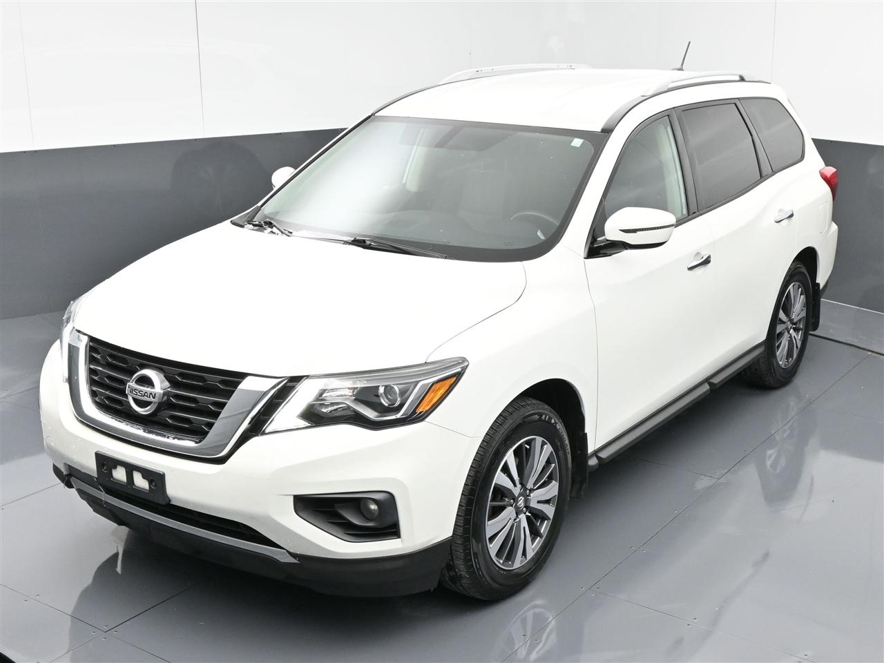 Nissan Pathfinder SV 2WD 2017