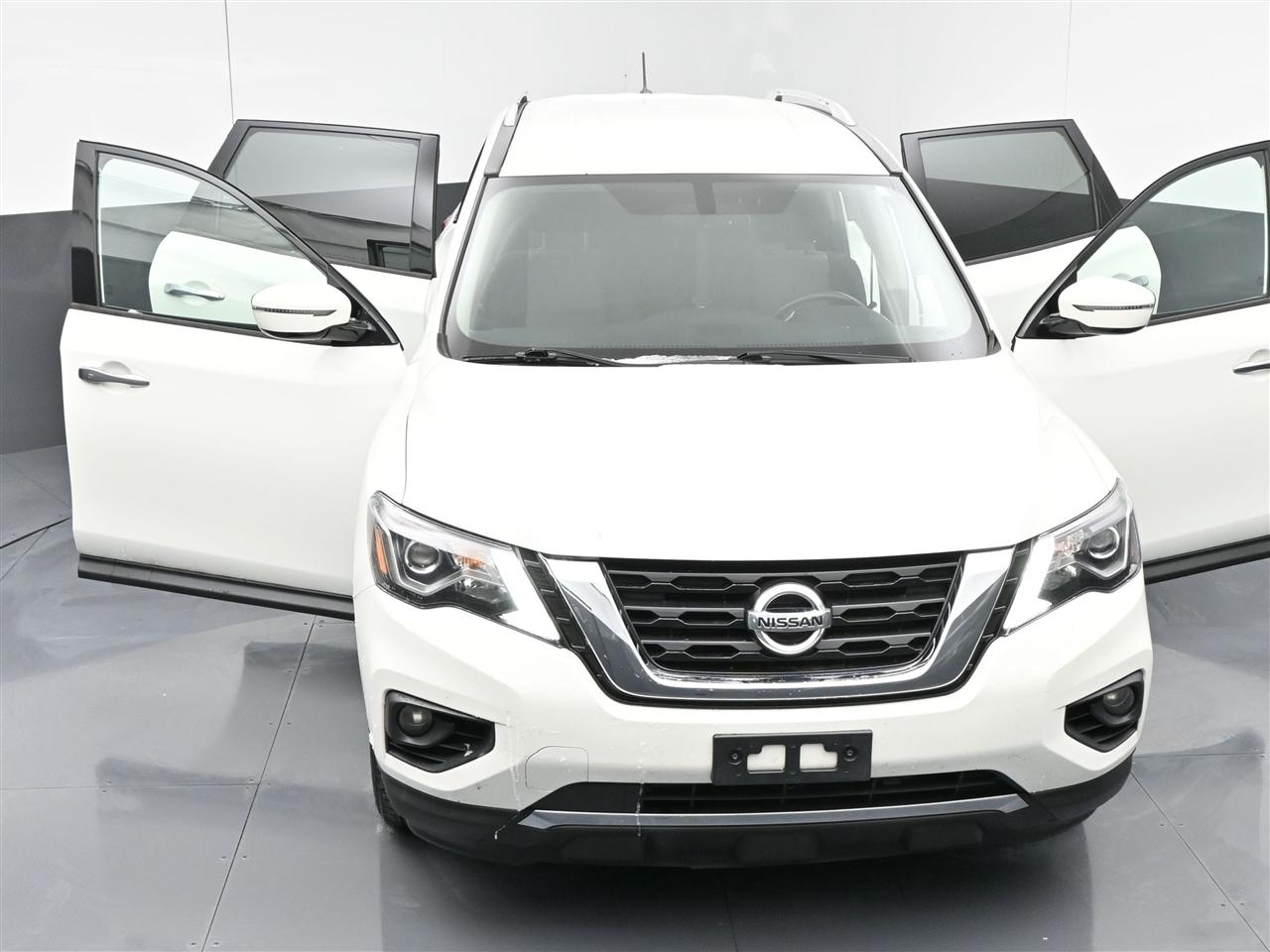 Nissan Pathfinder SV 2WD 2017
