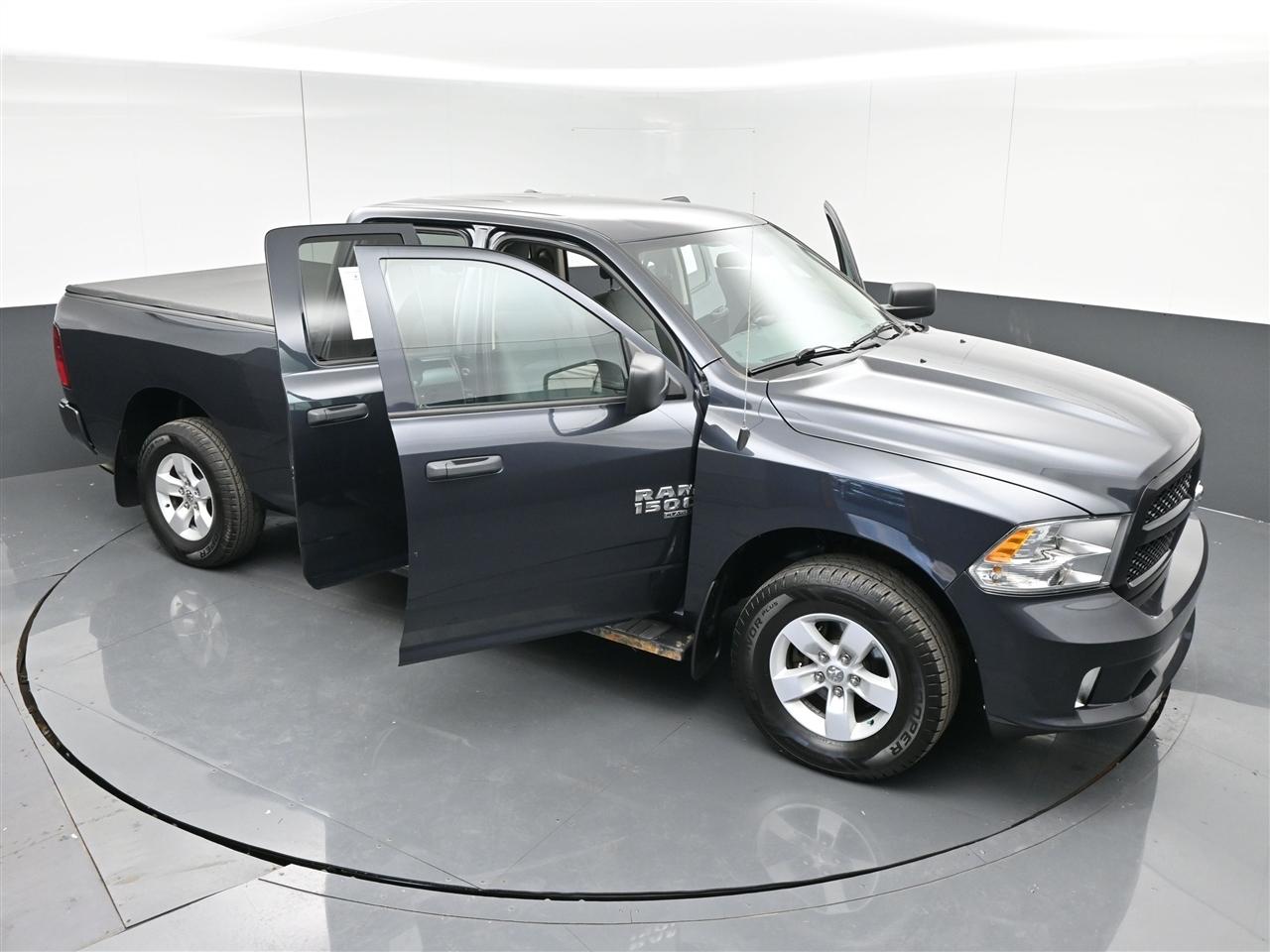 RAM 1500 Classic Tradesman Quad Cab 4WD 2019