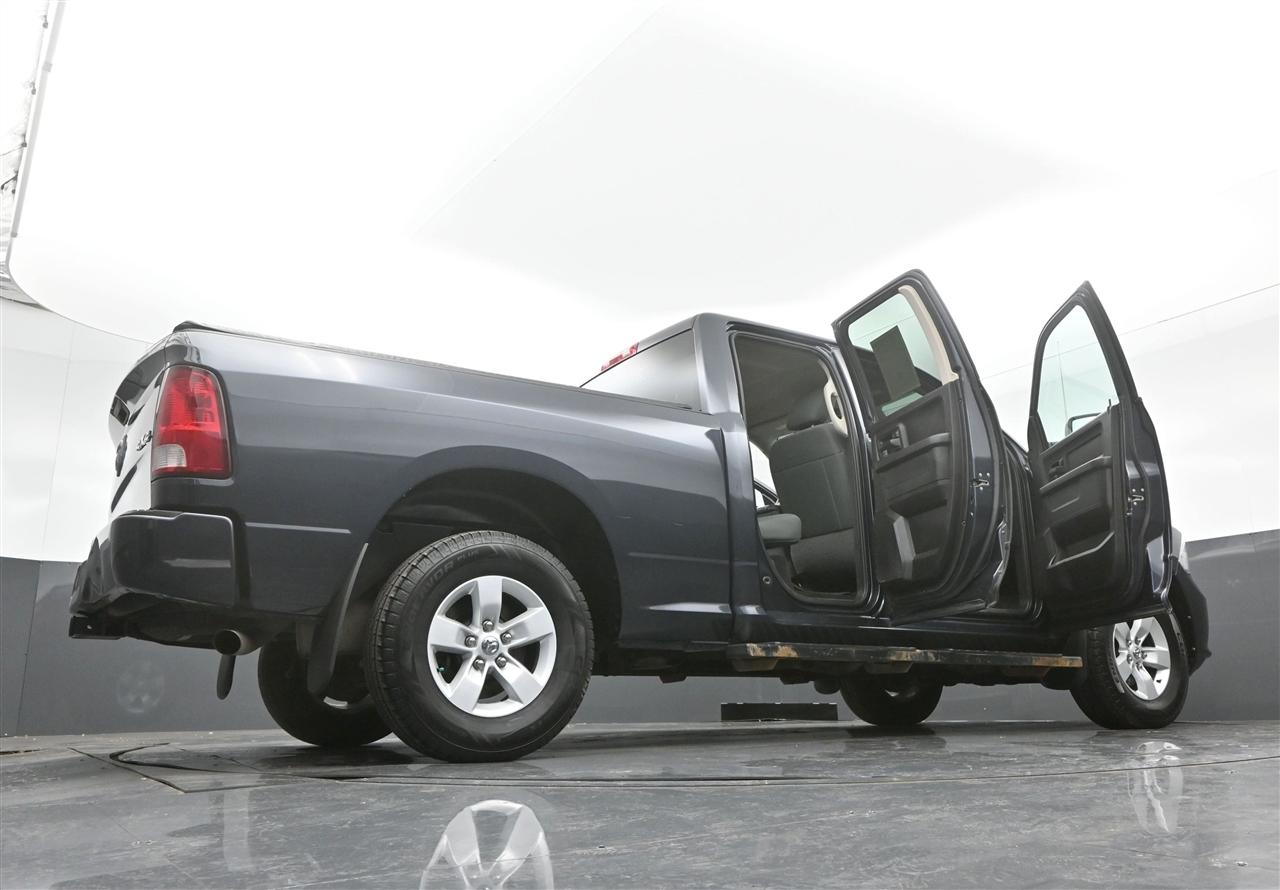 RAM 1500 Classic Tradesman Quad Cab 4WD 2019