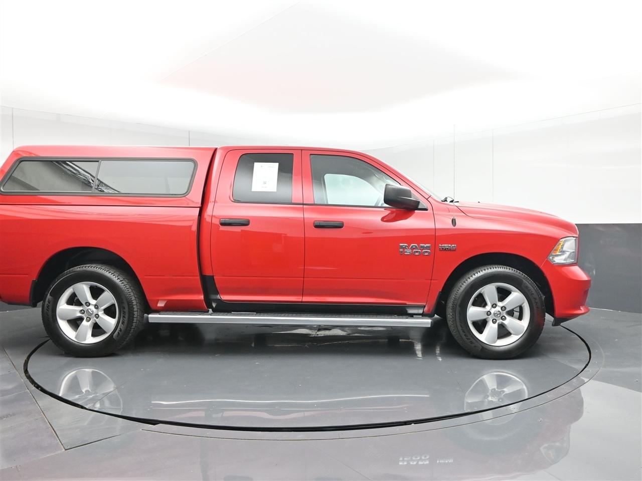 RAM 1500 Tradesman Quad Cab 4WD 2015