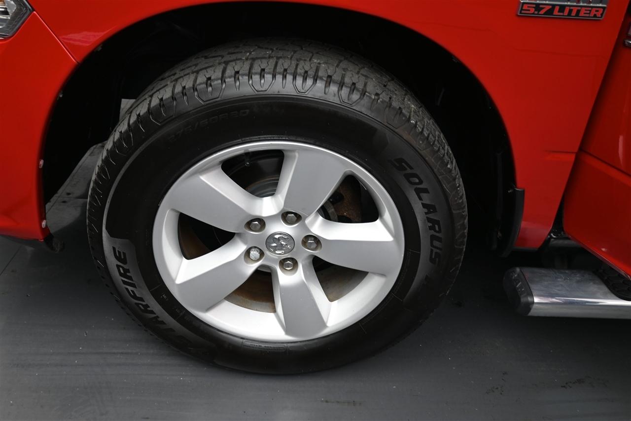 RAM 1500 Tradesman Quad Cab 4WD 2015