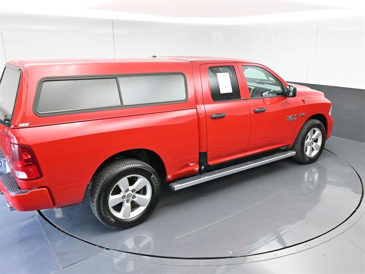 RAM 1500 Tradesman Quad Cab 4WD 2015