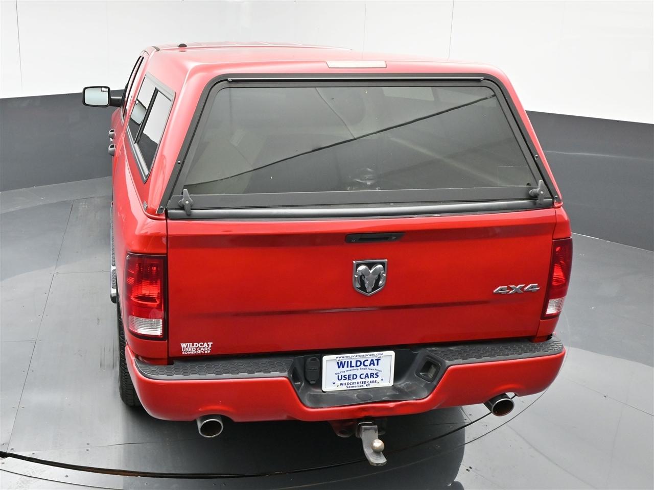 RAM 1500 Tradesman Quad Cab 4WD 2015