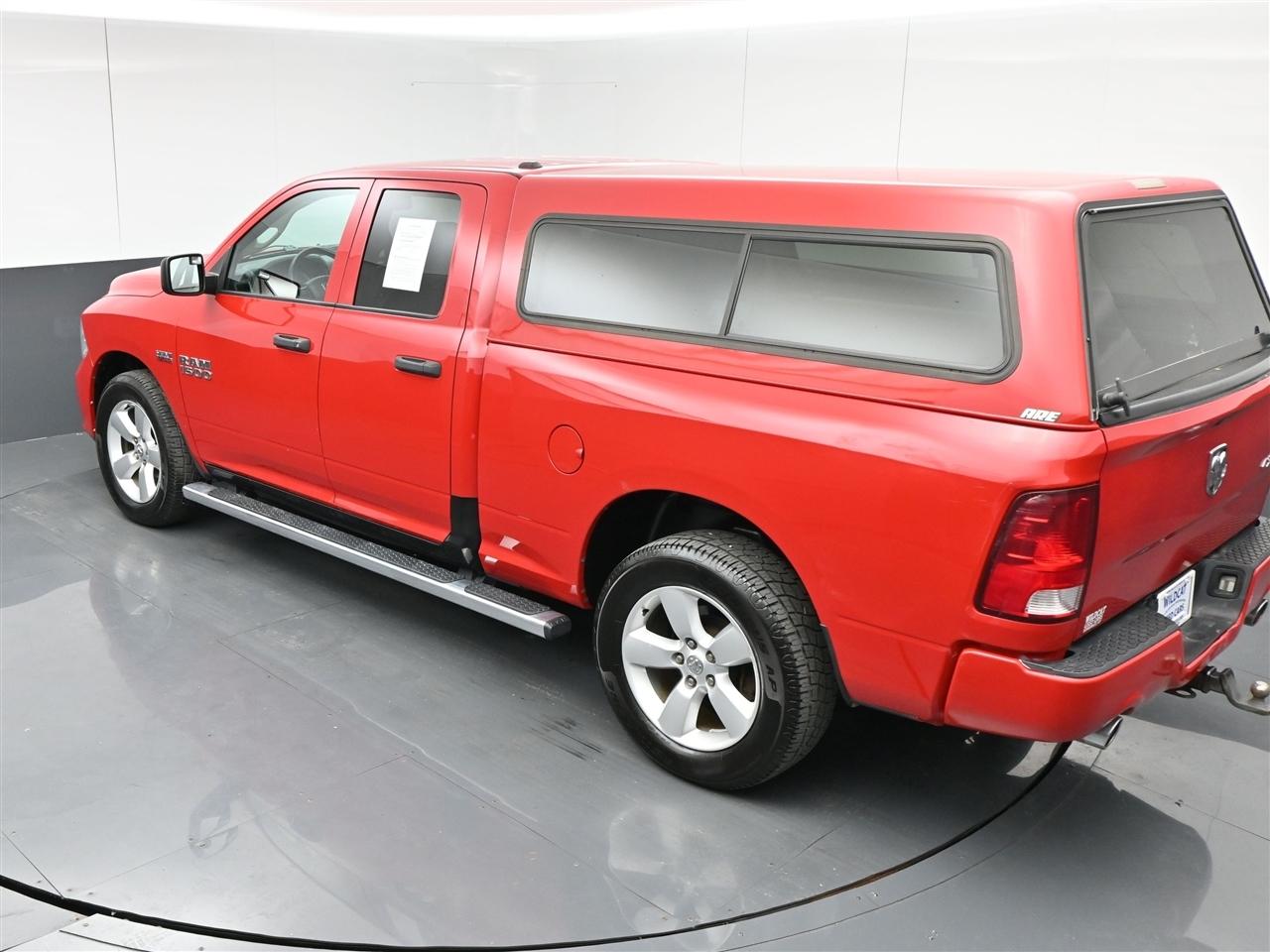RAM 1500 Tradesman Quad Cab 4WD 2015