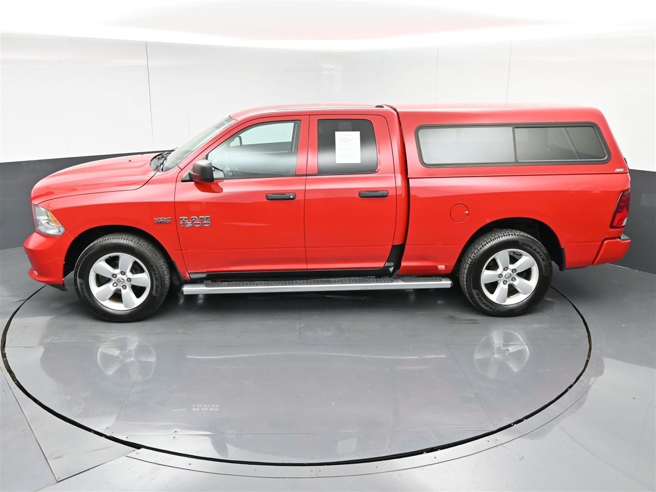 RAM 1500 Tradesman Quad Cab 4WD 2015