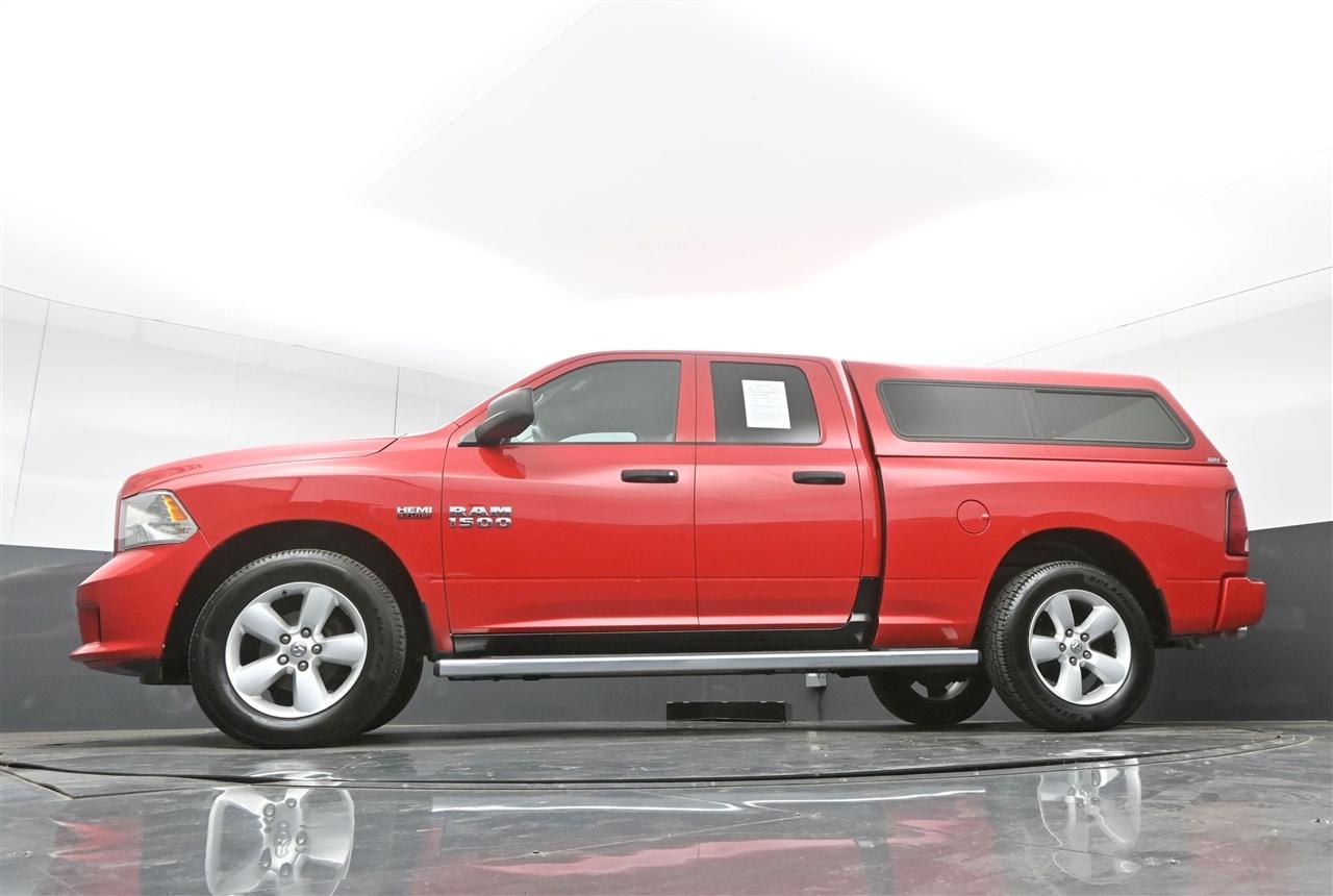 RAM 1500 Tradesman Quad Cab 4WD 2015