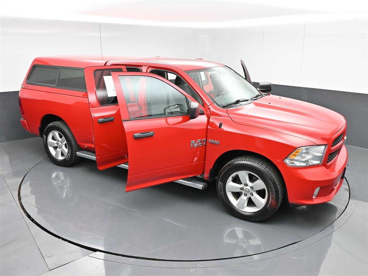 RAM 1500 Tradesman Quad Cab 4WD 2015