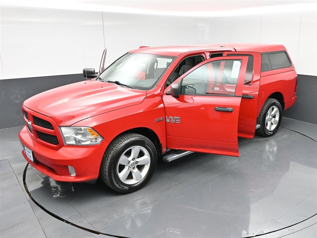 RAM 1500 Tradesman Quad Cab 4WD 2015