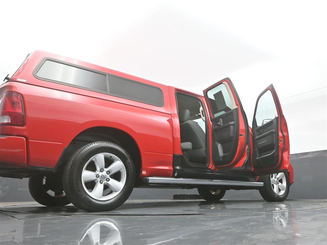 RAM 1500 Tradesman Quad Cab 4WD 2015