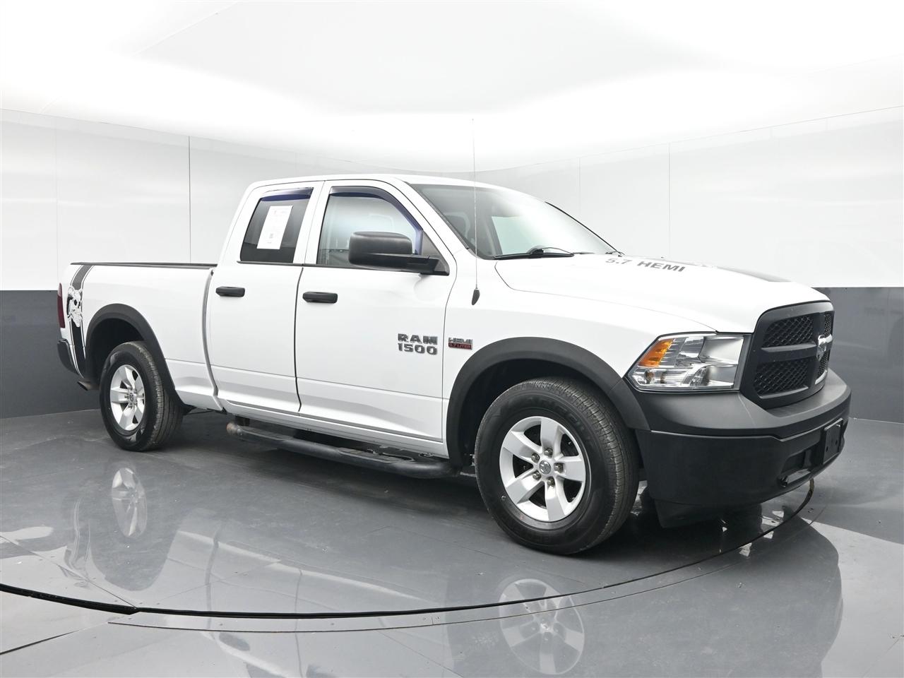 RAM 1500 Tradesman Quad Cab 2WD 2016