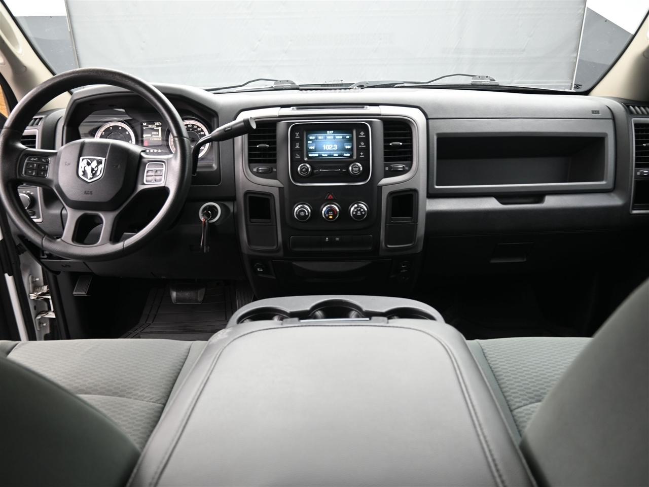 RAM 1500 Tradesman Quad Cab 2WD 2016