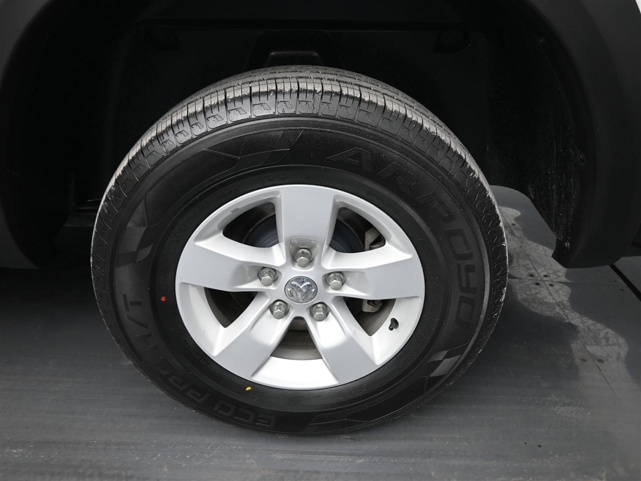 RAM 1500 Tradesman Quad Cab 2WD 2016