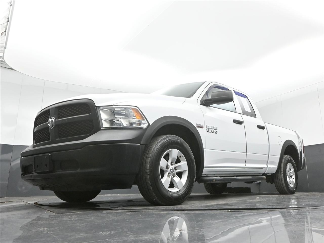 RAM 1500 Tradesman Quad Cab 2WD 2016