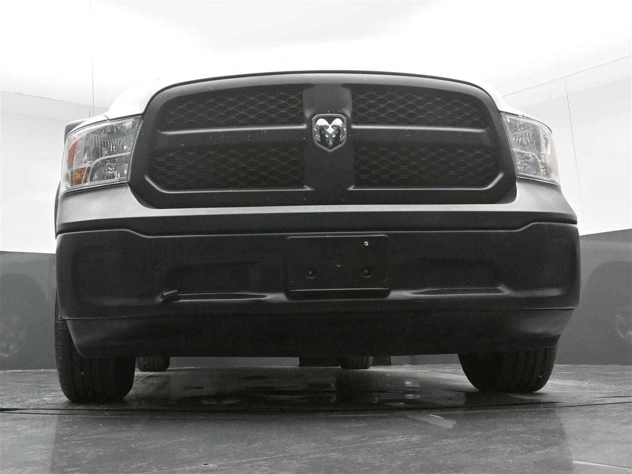 RAM 1500 Tradesman Quad Cab 2WD 2016
