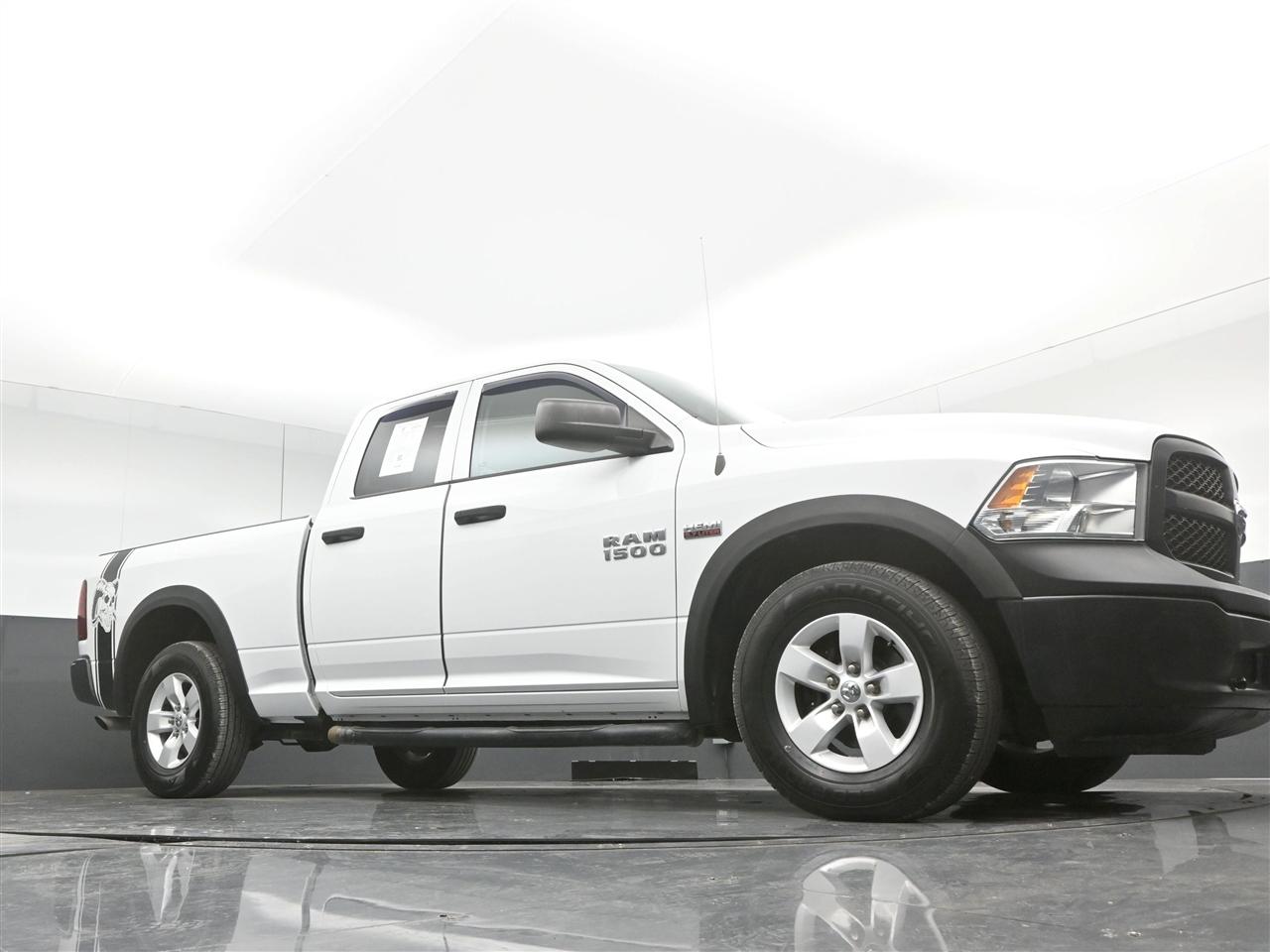RAM 1500 Tradesman Quad Cab 2WD 2016