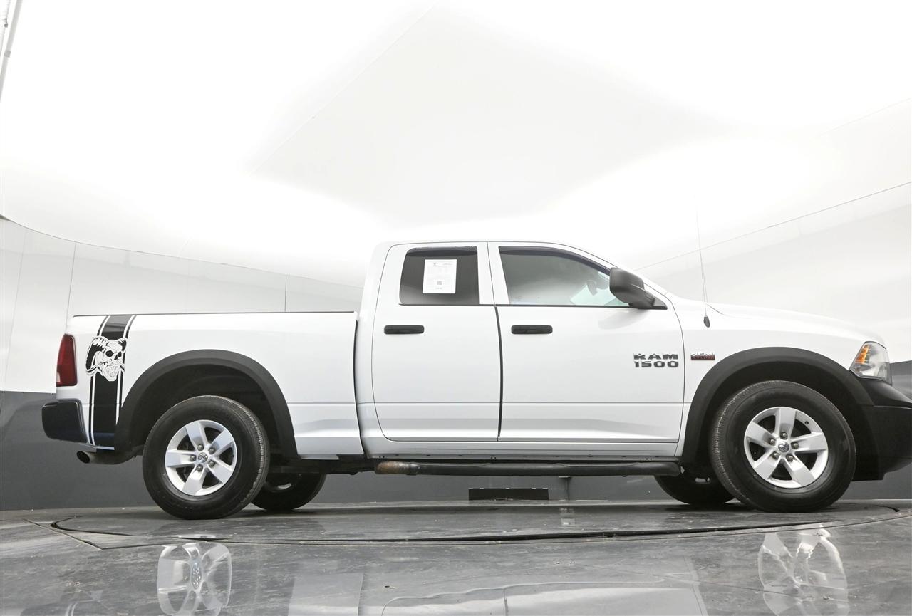 RAM 1500 Tradesman Quad Cab 2WD 2016
