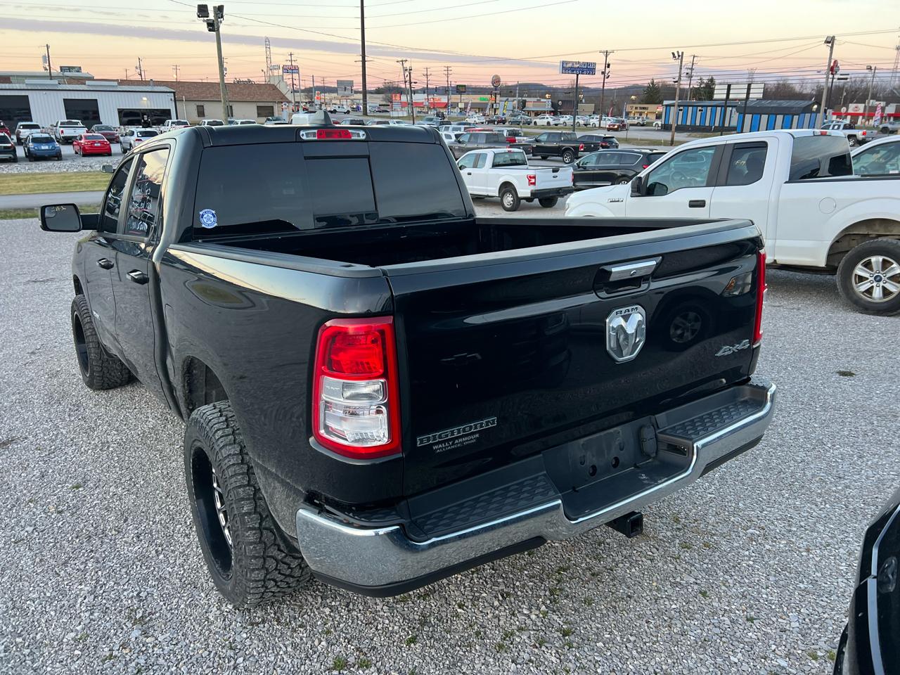 RAM 1500 Big Horn Crew Cab SWB 4WD 2019