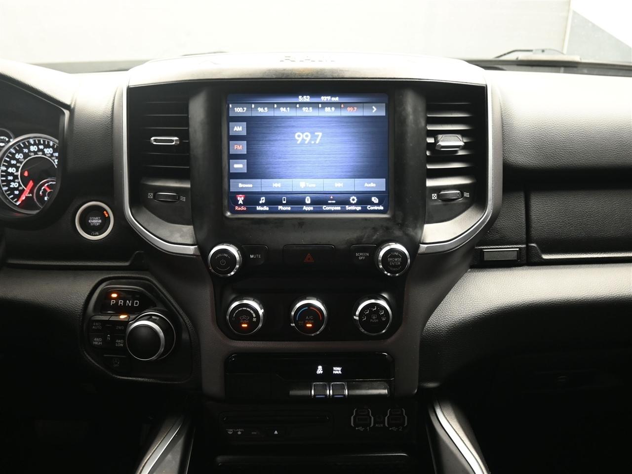 RAM 1500 Big Horn Crew Cab SWB 4WD 2019