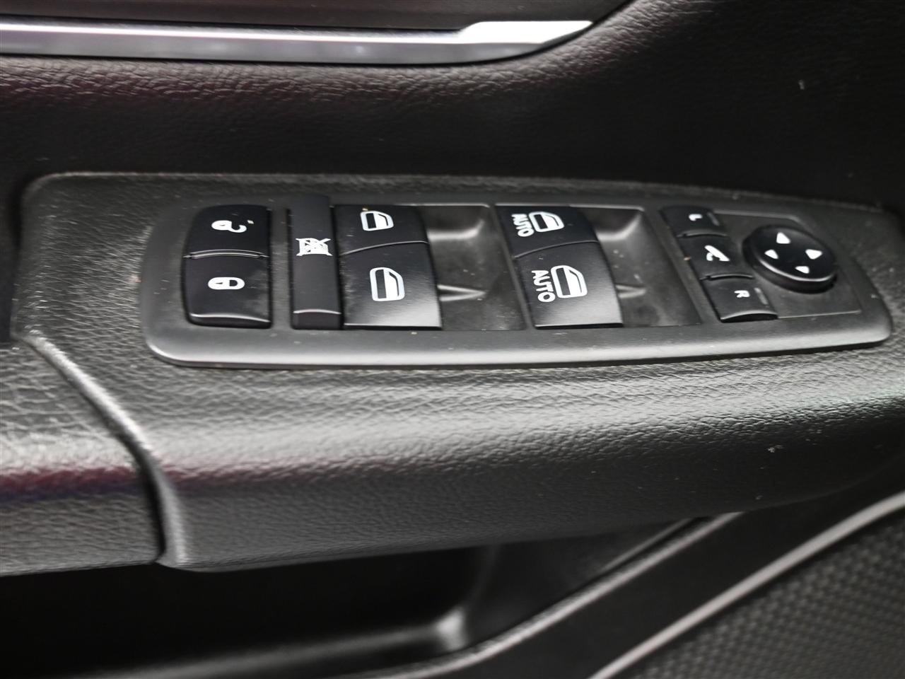 RAM 1500 Big Horn Crew Cab SWB 4WD 2019