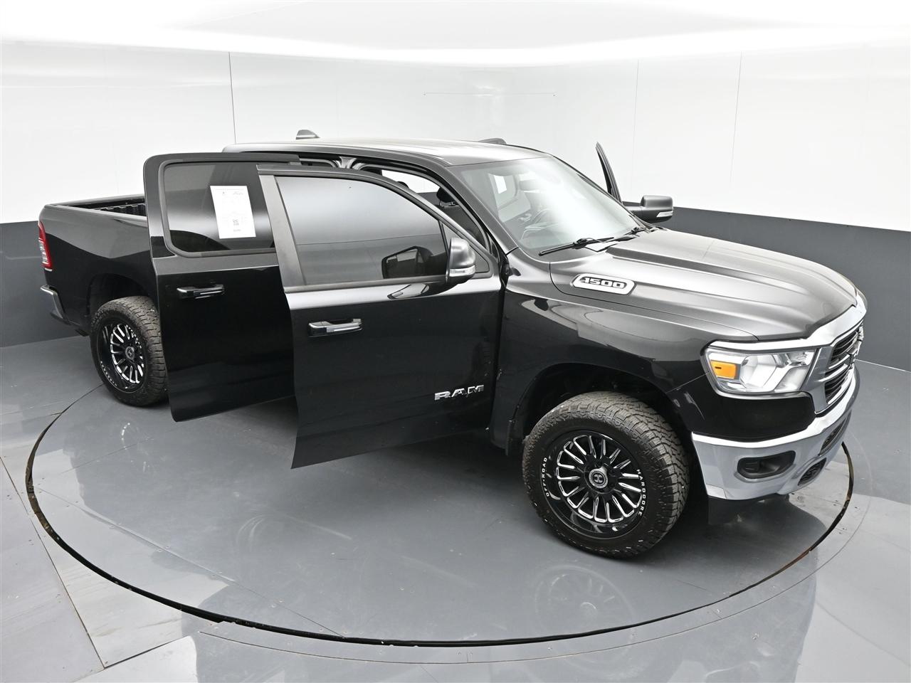 RAM 1500 Big Horn Crew Cab SWB 4WD 2019