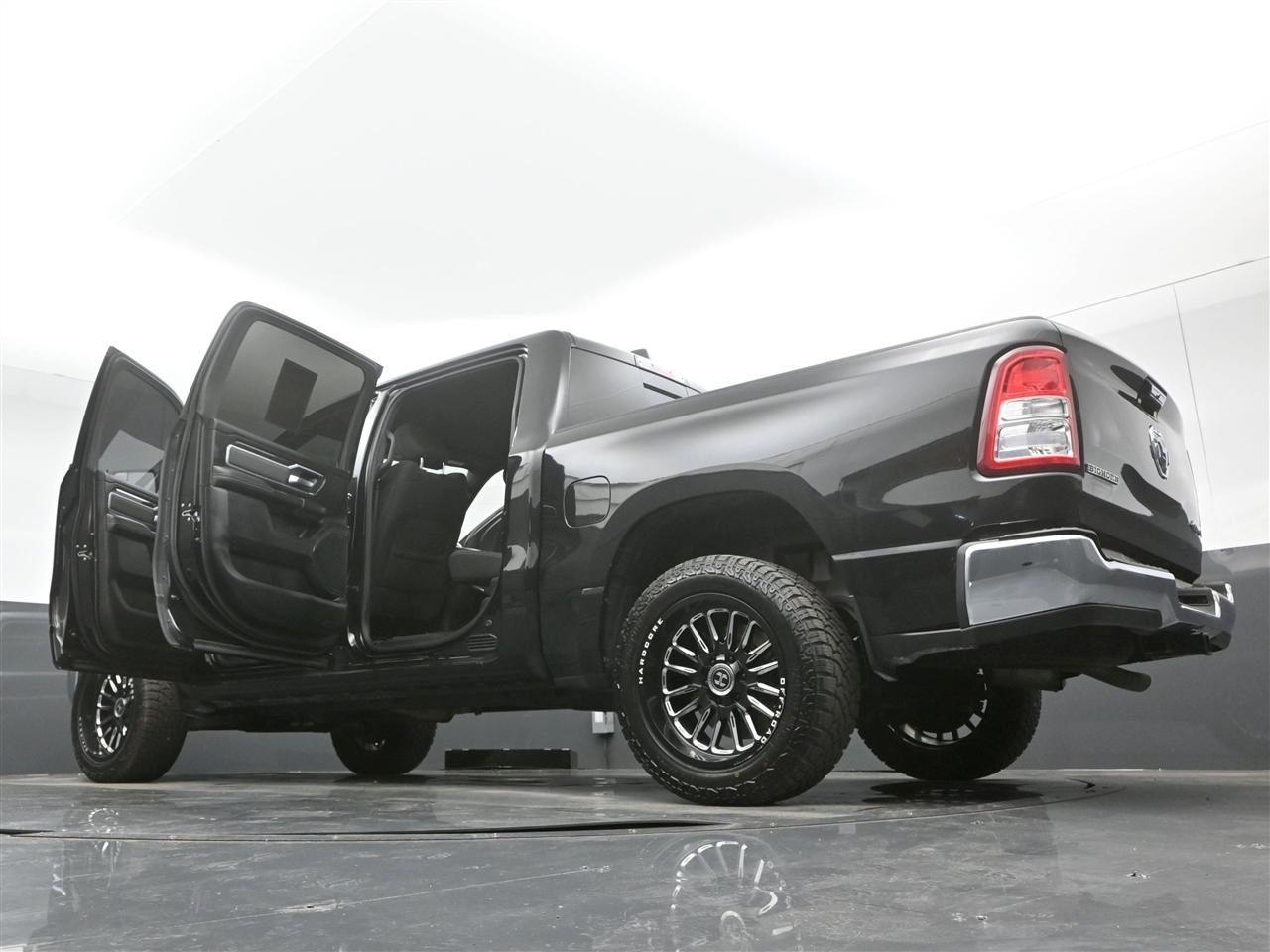 RAM 1500 Big Horn Crew Cab SWB 4WD 2019