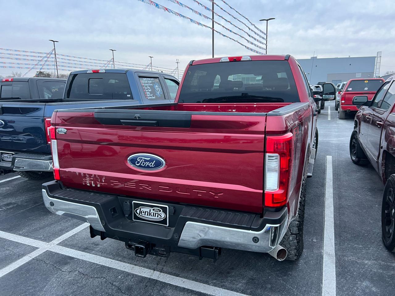 Ford F-250 SD XLT Crew Cab 4WD 2019