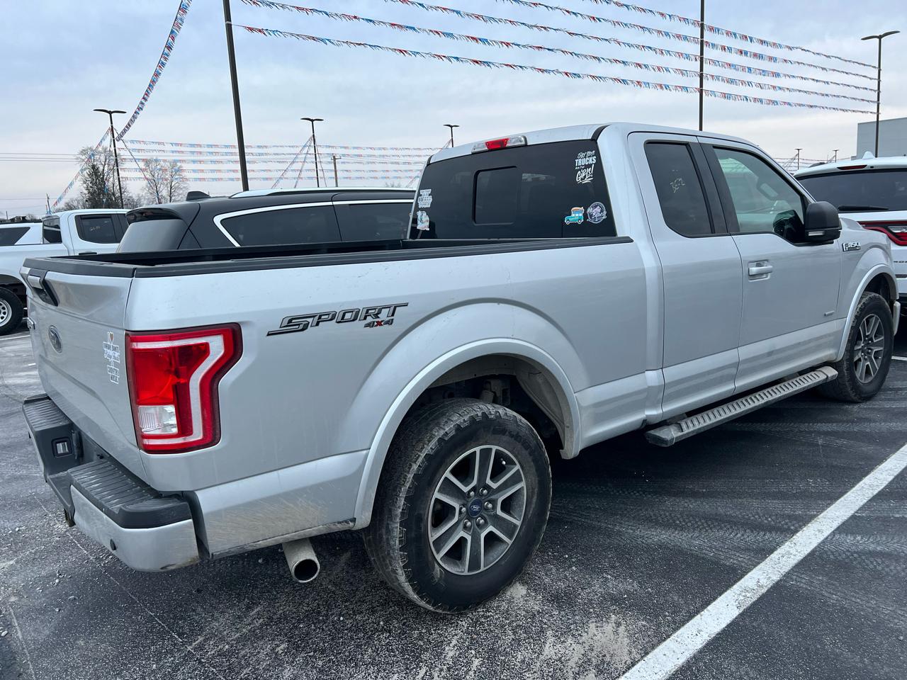 Ford F-150 XLT SuperCab 8-ft. Bed 4WD 2016