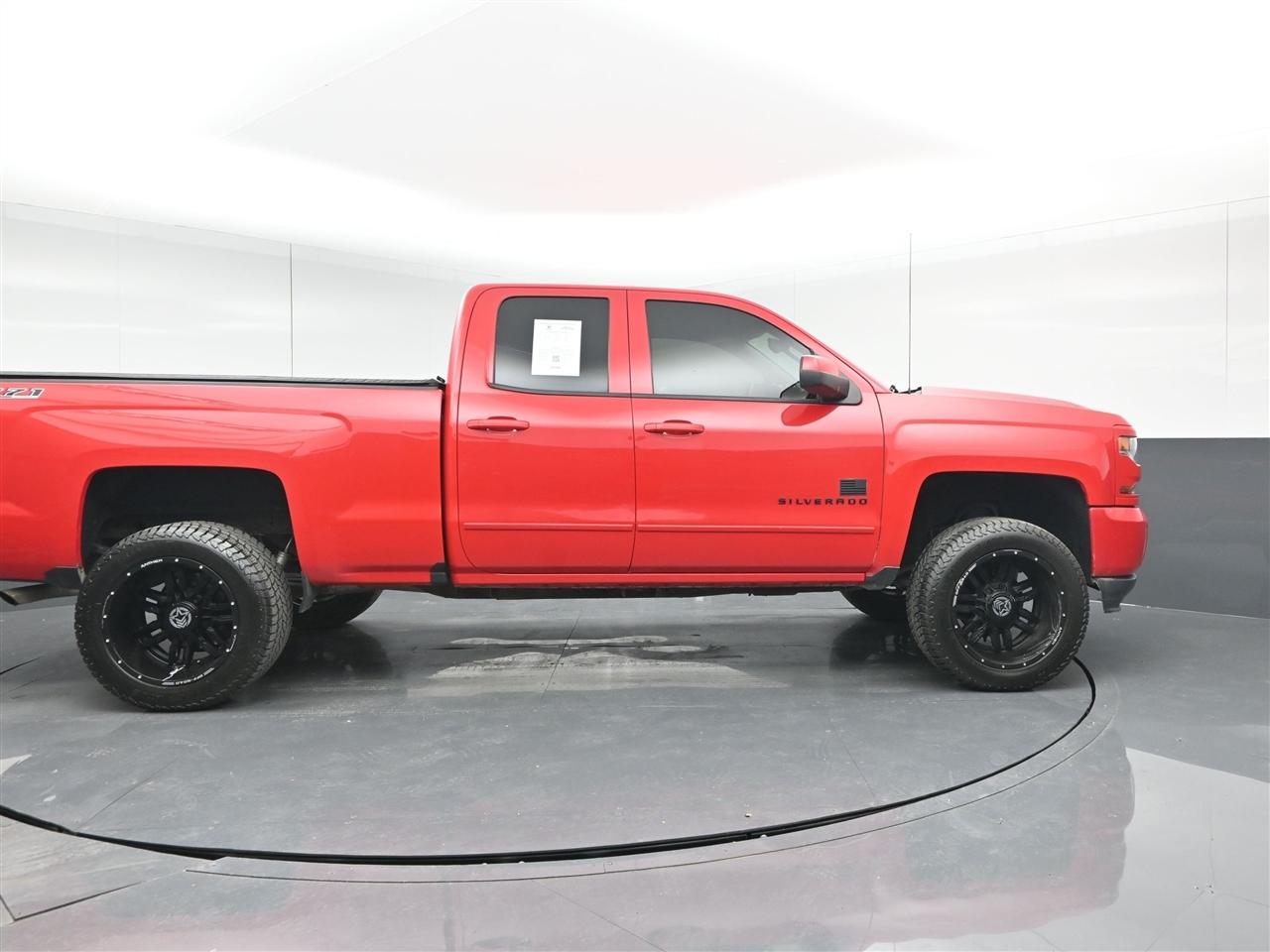Chevrolet Silverado 1500 LT Double Cab 4WD 2017