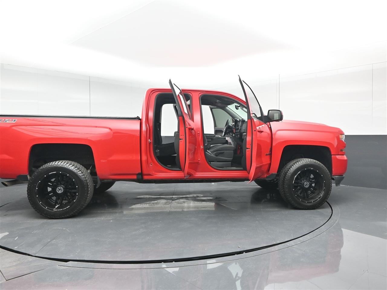 Chevrolet Silverado 1500 LT Double Cab 4WD 2017