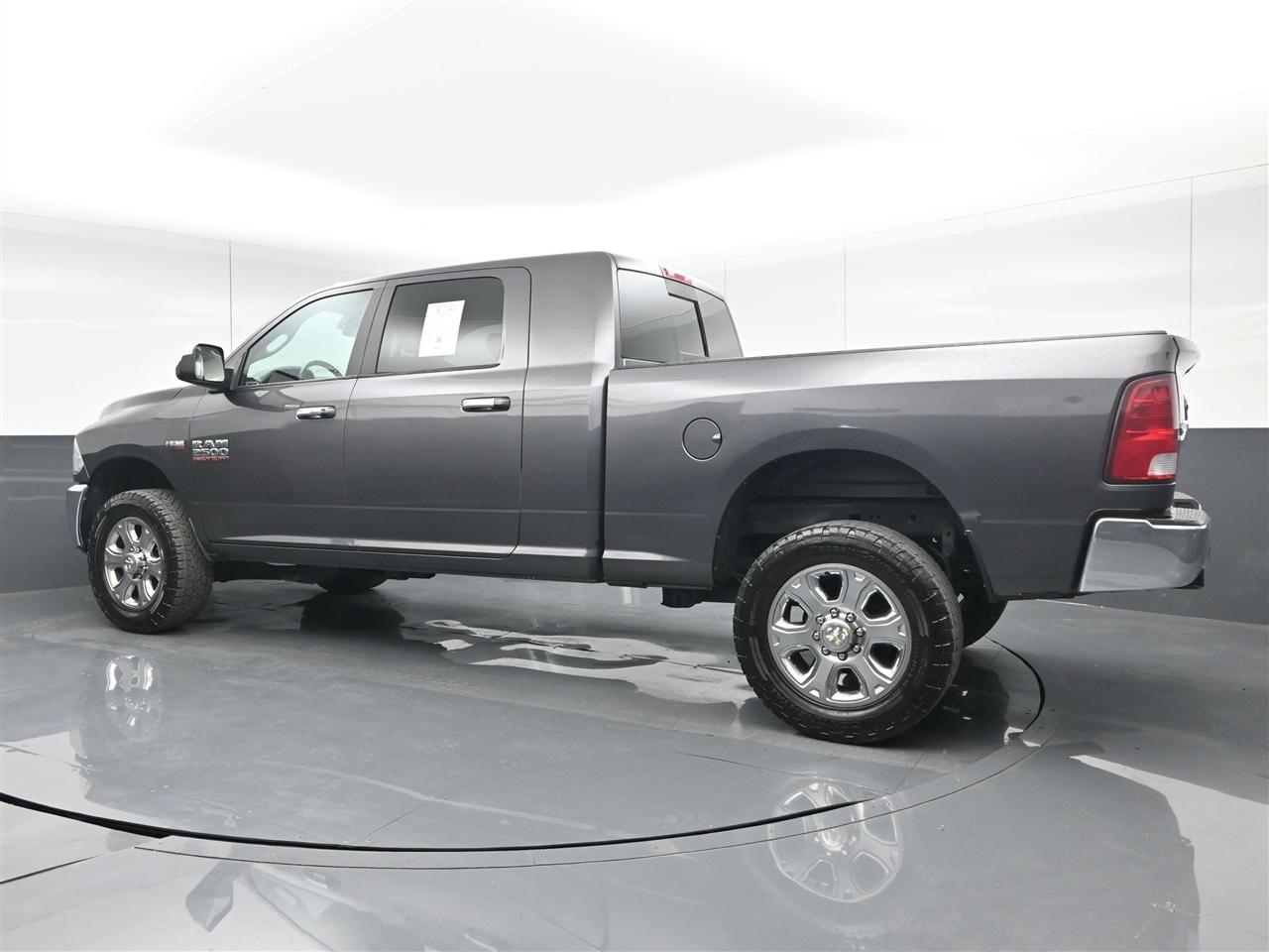 RAM 2500 SLT Mega Cab 4WD 2018