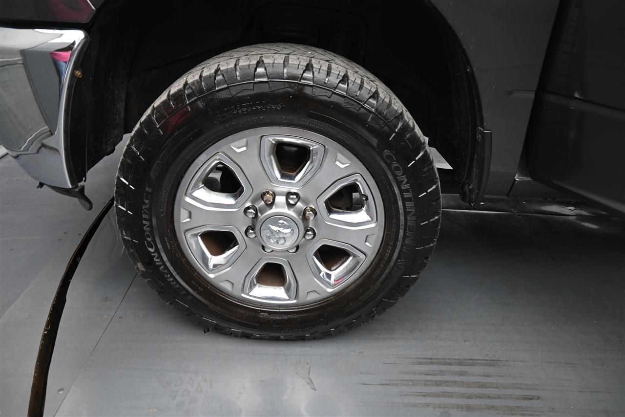 RAM 2500 SLT Mega Cab 4WD 2018