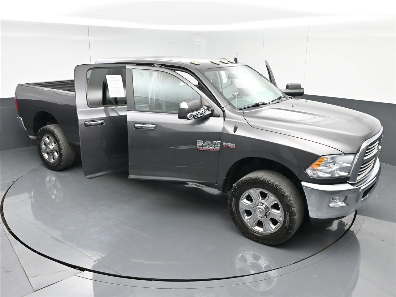 RAM 2500 SLT Mega Cab 4WD 2018
