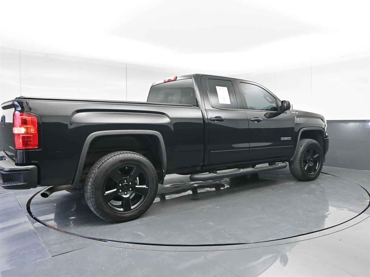 GMC Sierra 1500 Base Double Cab 4WD 2019
