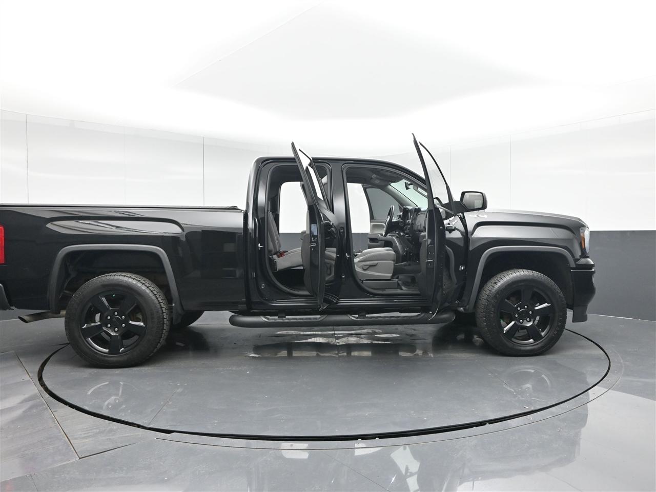 GMC Sierra 1500 Base Double Cab 4WD 2019