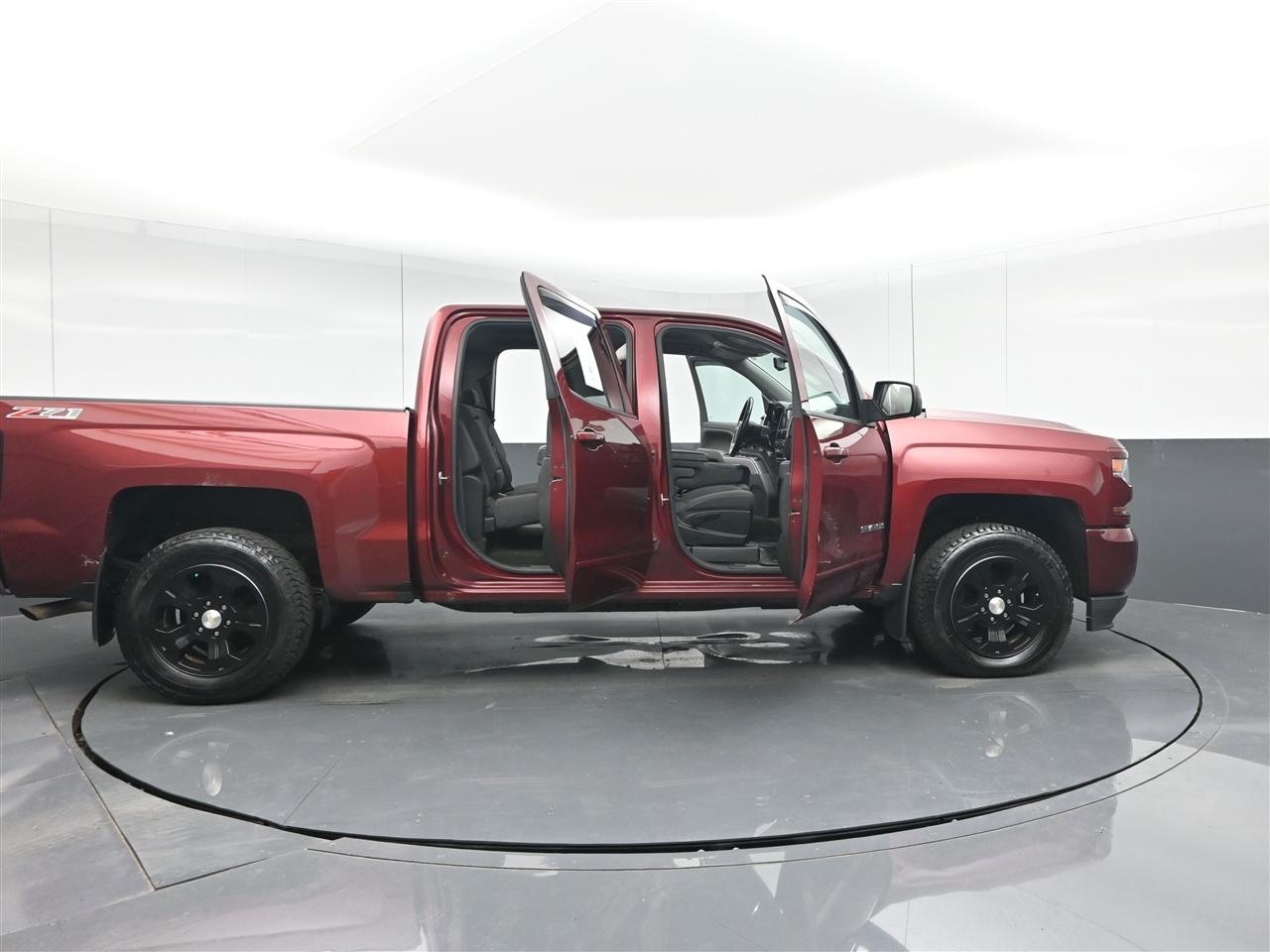 Chevrolet Silverado 1500 LT Crew Cab 4WD 2017