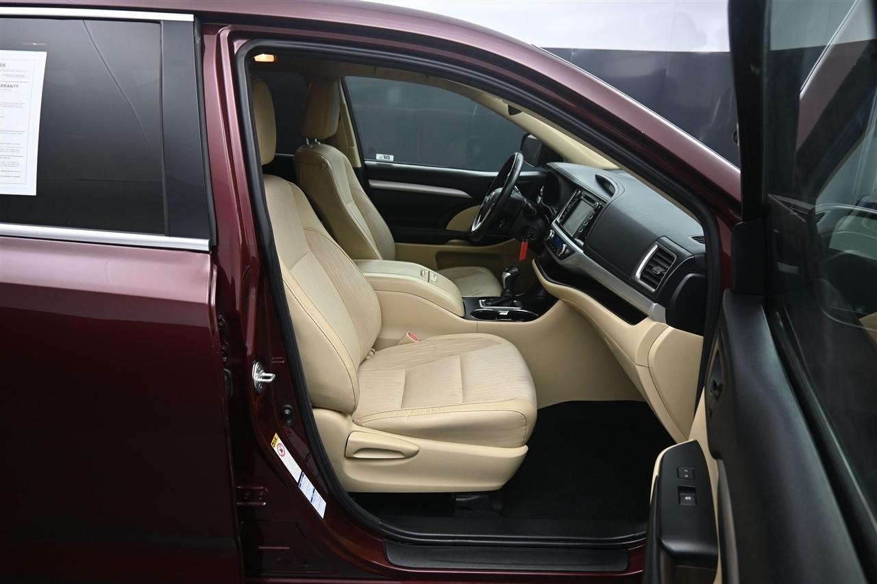 Toyota Highlander LE Plus AWD V6 2018