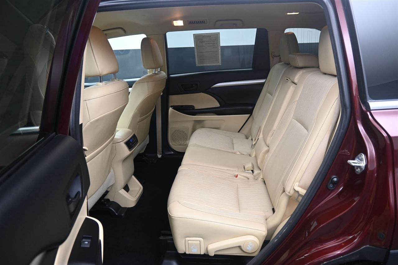 Toyota Highlander LE Plus AWD V6 2018