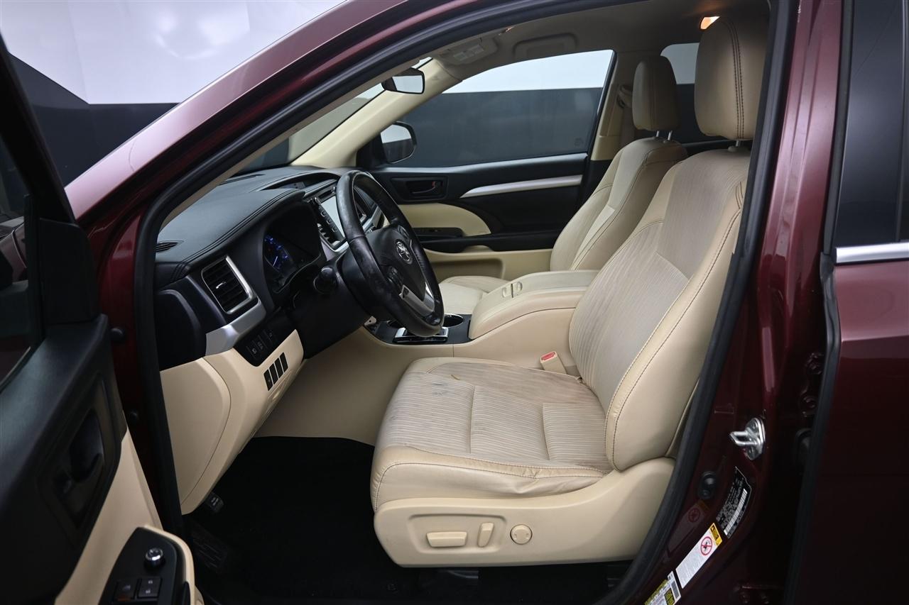 Toyota Highlander LE Plus AWD V6 2018
